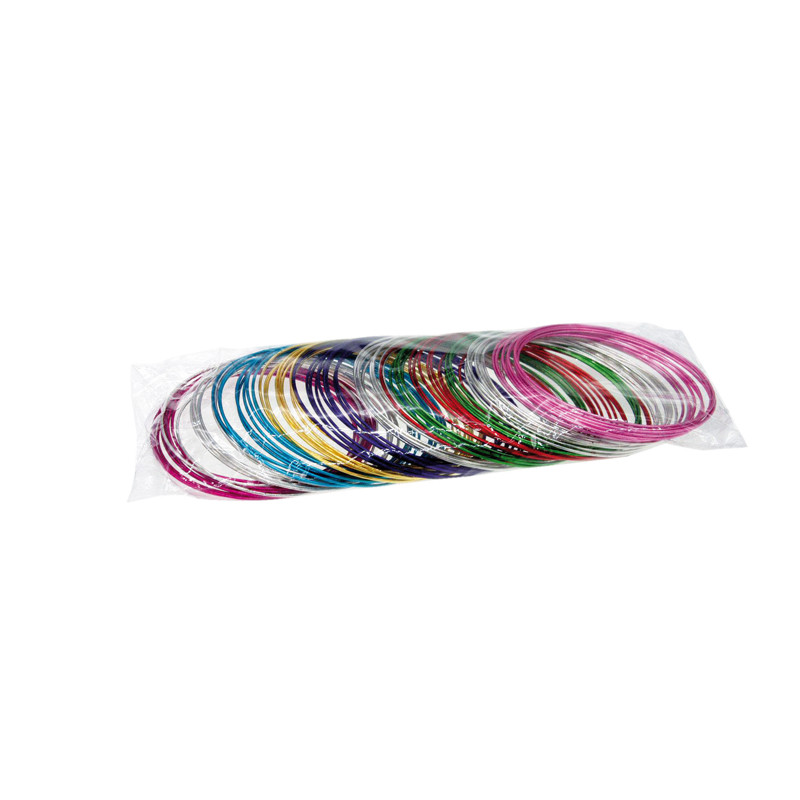 50 bracelets en métal